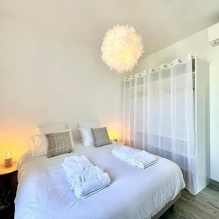 Duplex Central, 2 Personnes, Centre-ville, Lit 180x200 * Nîmes