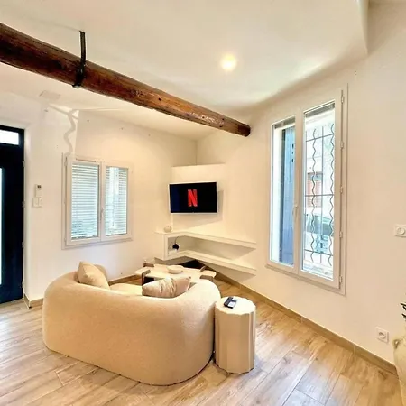 Duplex Central, 2 Personnes, Centre-ville, Lit 180x200 Nîmes